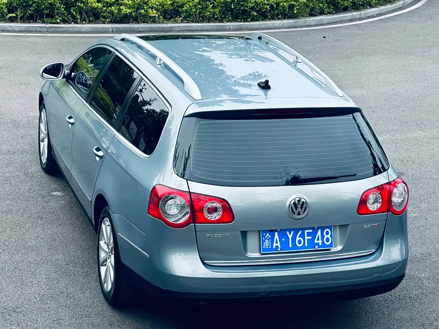 Volkswagen Passat 2011 2.0T Wagon Luxury фото 5