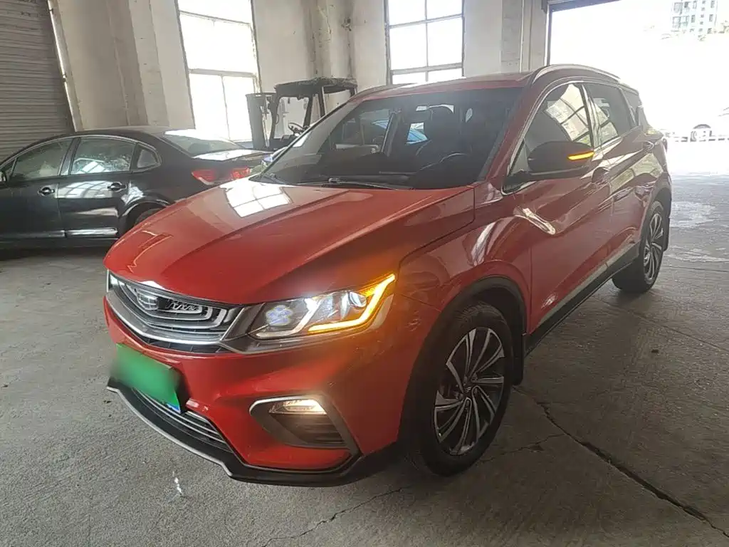 Фото 2 - Geely Binyue