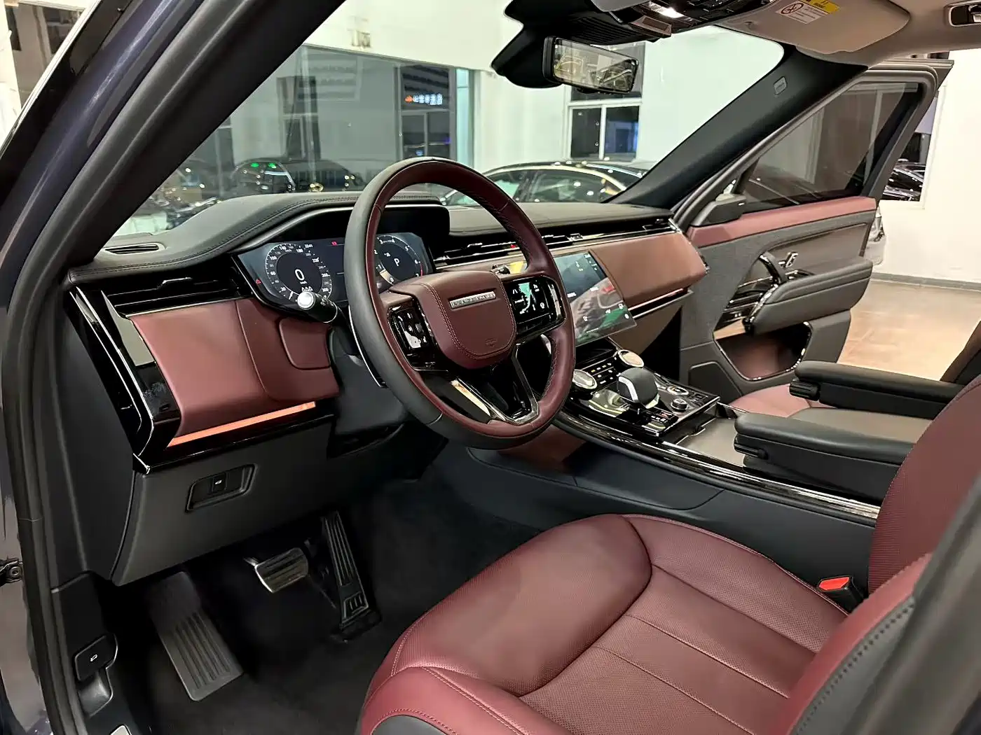 Land Rover Range Rover Sport 2023 400PS Dynamic SE фото 9