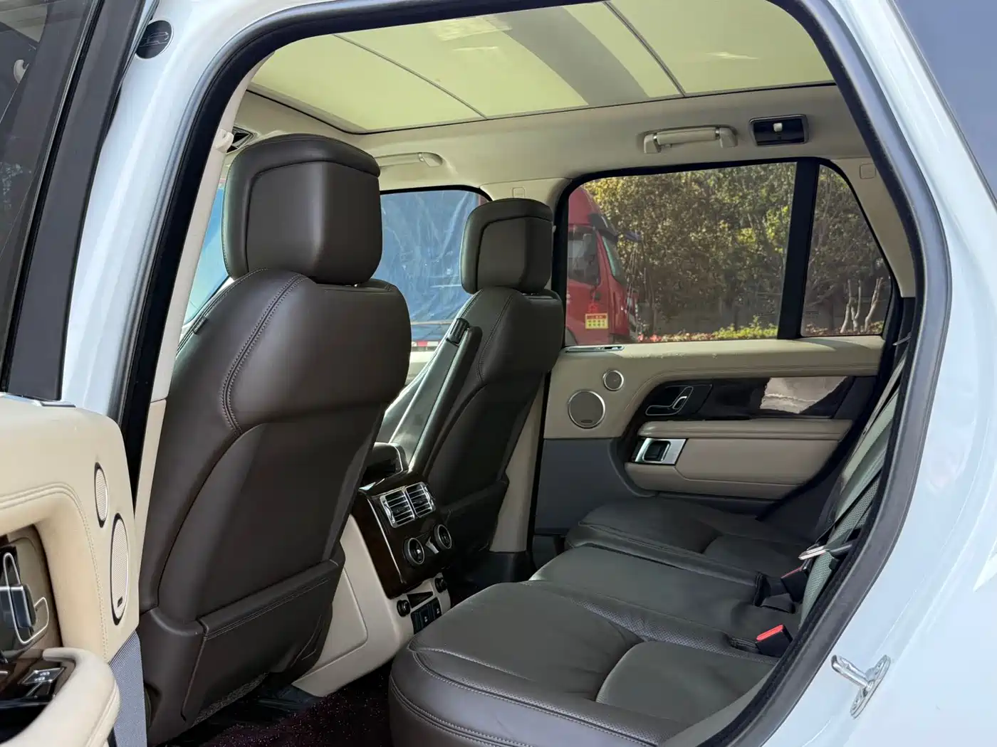 LAND ROVER RANGE ROVER