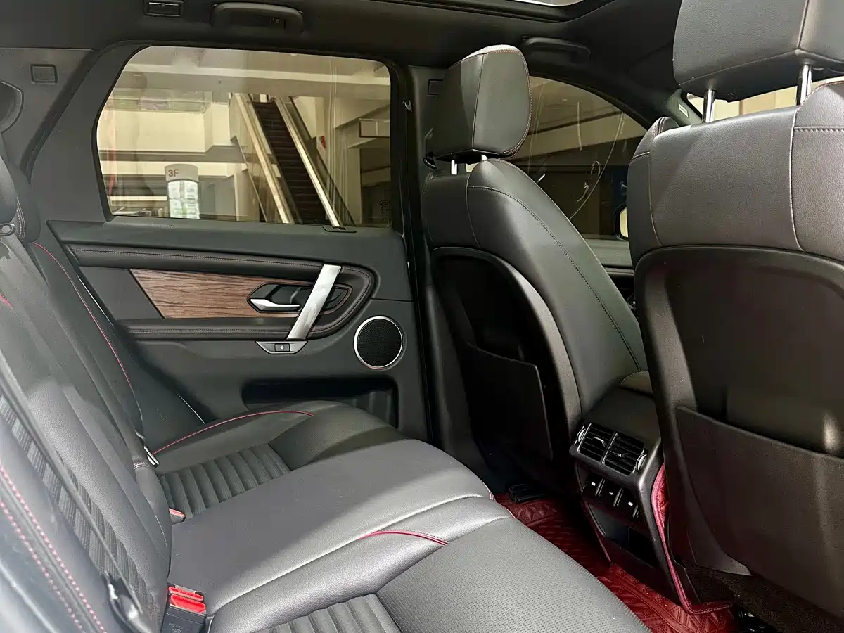 Land Rover Discovery Sport 2020 249PS R-Dynamic Performance фото 8