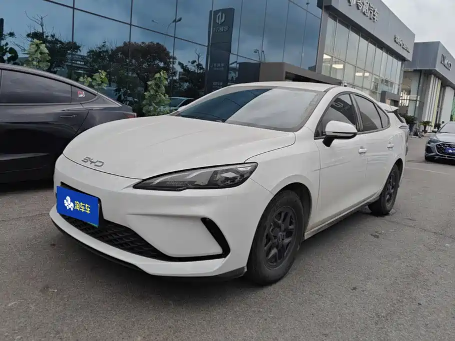 BYD Hai Bao 05 DM-i 2025 — пригон из Китая