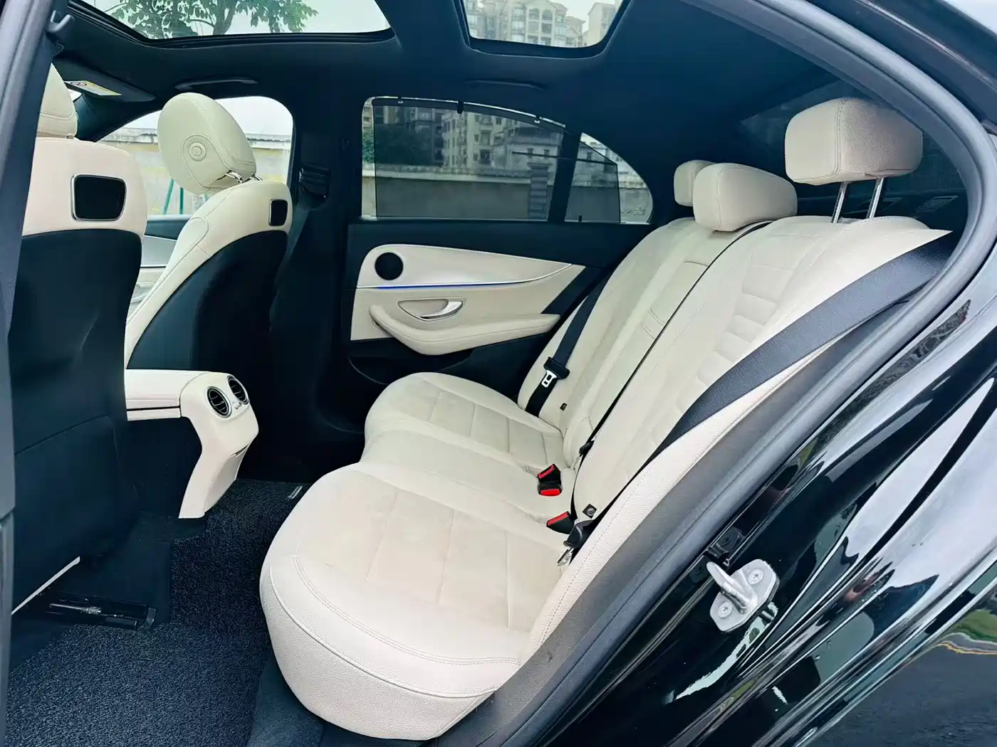 Mercedes-Benz E-Class 2017 E 300 Sport фото 10