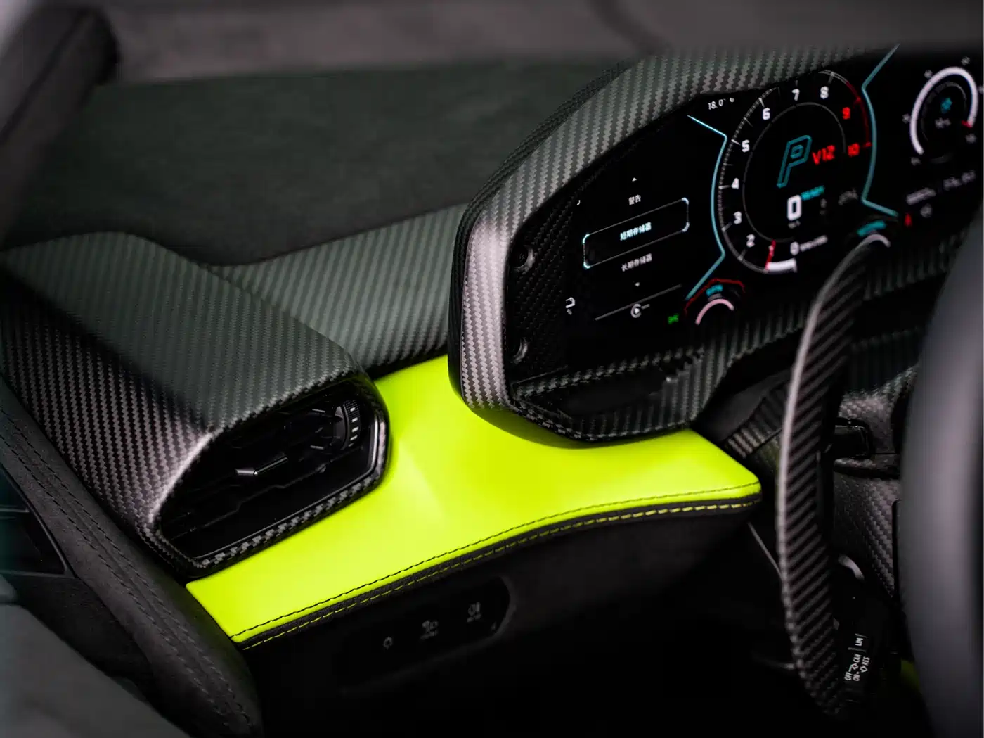 Lamborghini Revuelto 2023 6.5L PHEV Standard фото 30