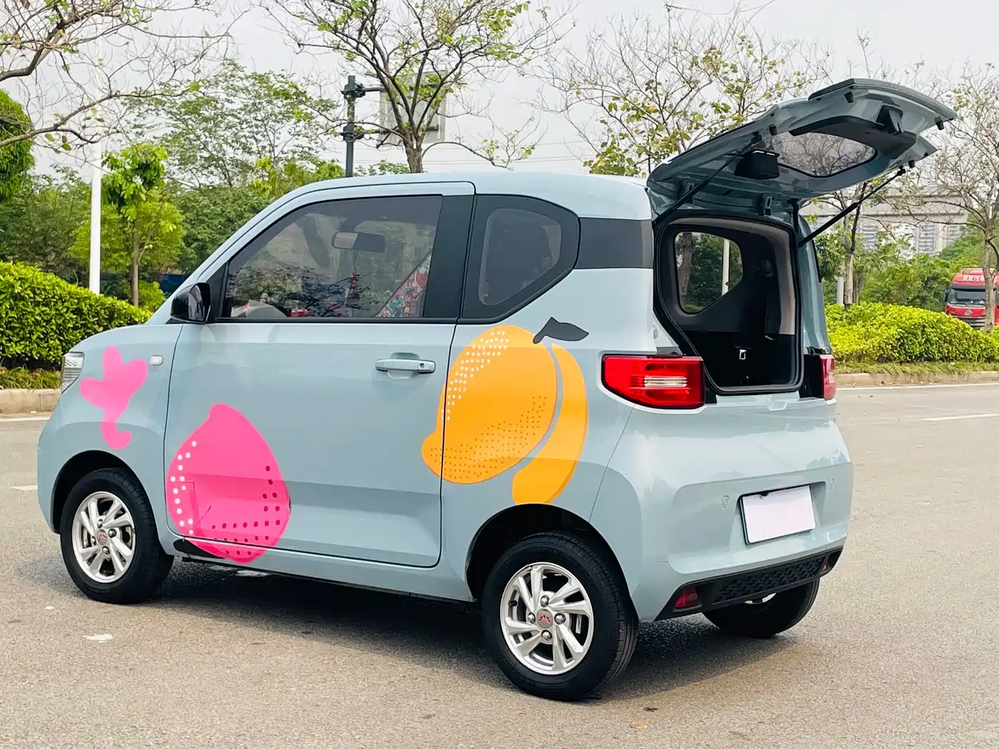 WULING AUTOMOBILE HONGGUANG MINIEV