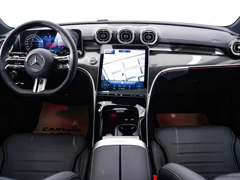 Фото 14 - Mercedes-Benz C-Class