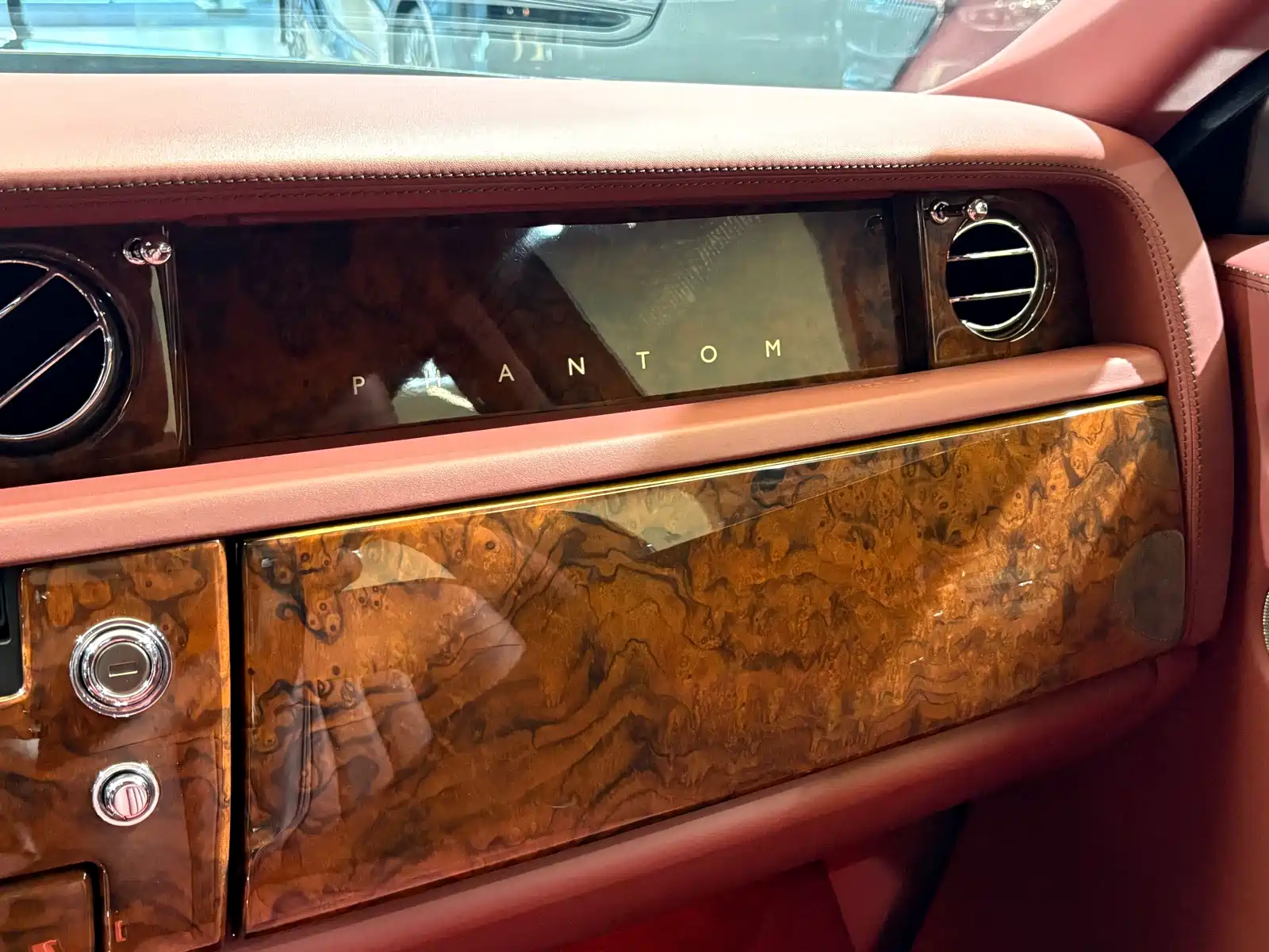 Фото 16 - Rolls-Royce Phantom