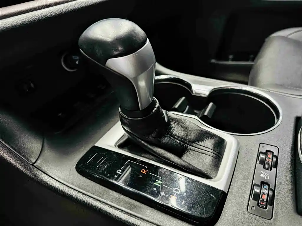 Toyota Highlander 2017 2.0T 4WD Ultimate 7-Seater фото 16