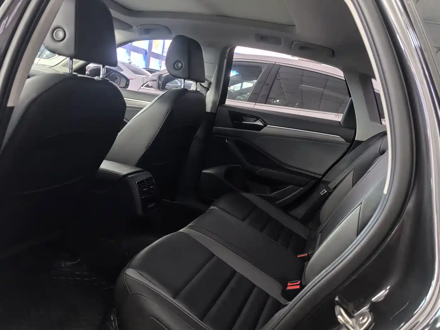 Volkswagen Sagitar, миниатюра 5