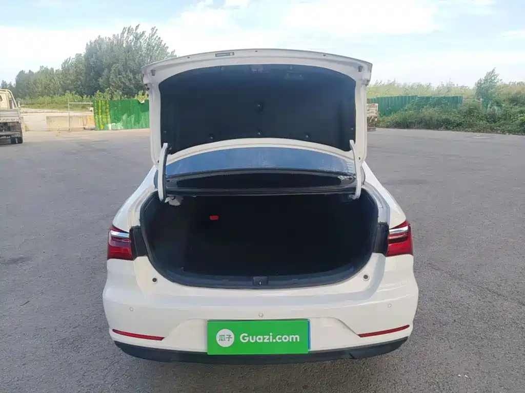 BYD Qin 2020 2019 1.5L Automatic Luxury Edition