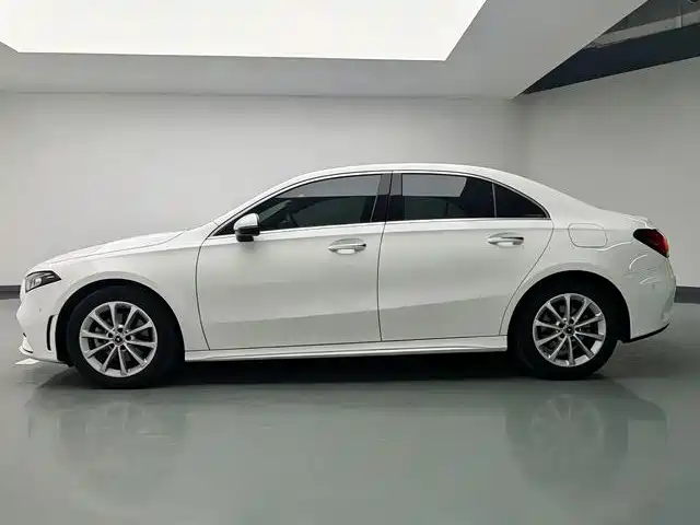 Mercedes-Benz A-Class 2020 Facelift A 200 L Sport Sedan Fashion фото 18
