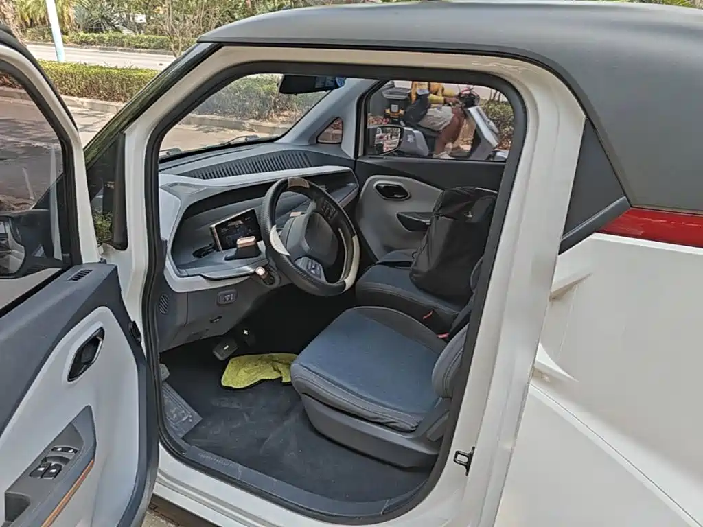 Baojun E200 2020 2019 250KM Smart Edition