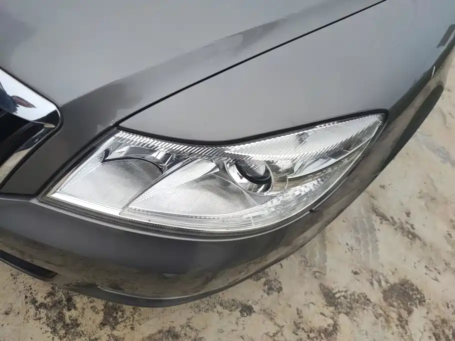 Фото 5 - Škoda Octavia