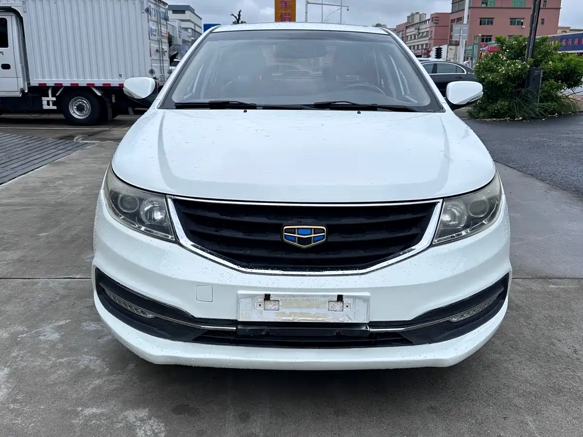 Фото 2 - Geely Vision