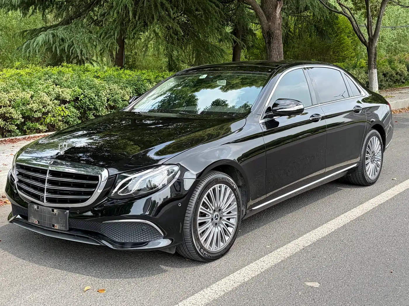 Mercedes-Benz E-Class 2020 E 300 L Fashion