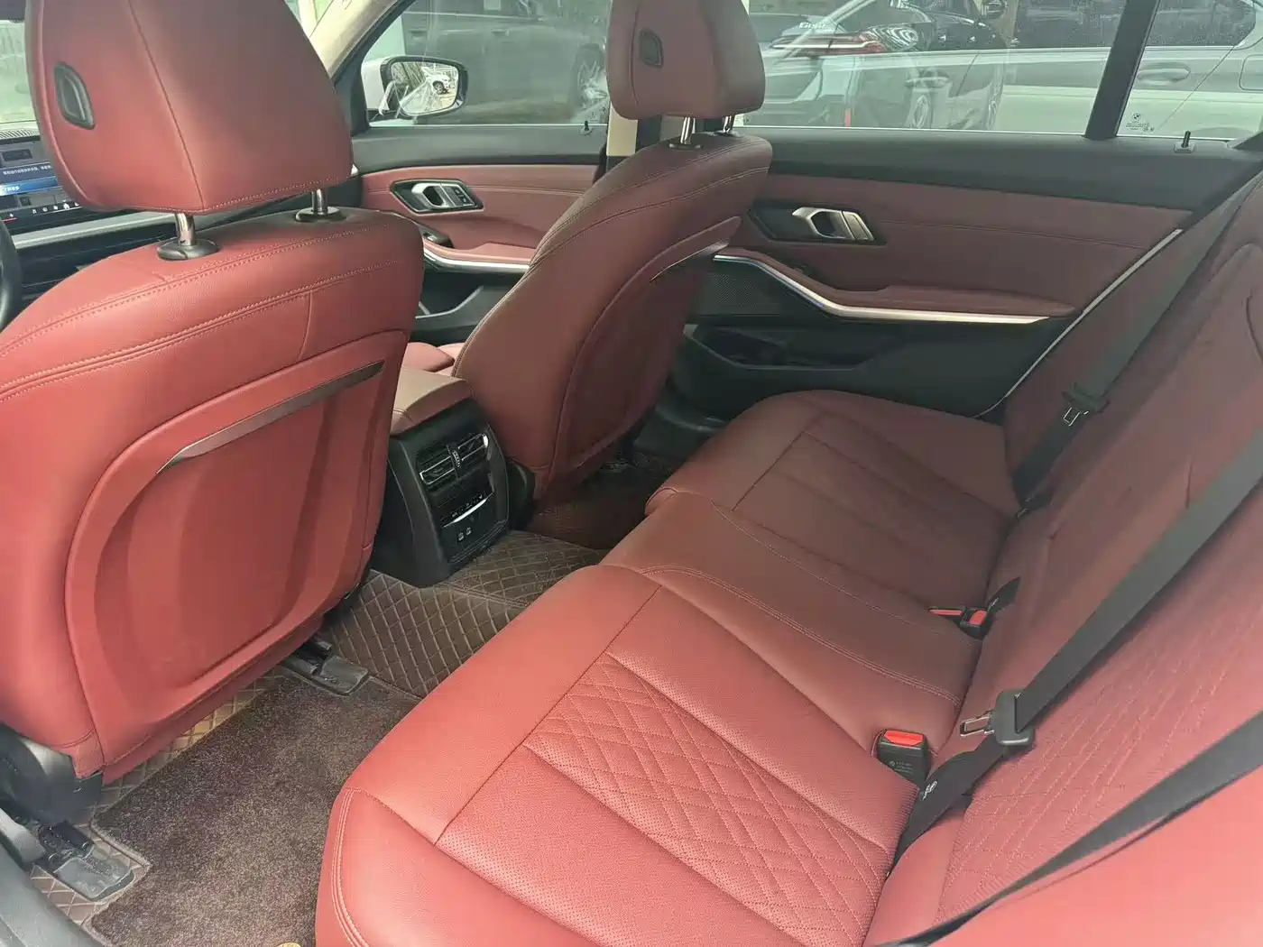 BMW i3 2025 eDrive 35 L фото 8