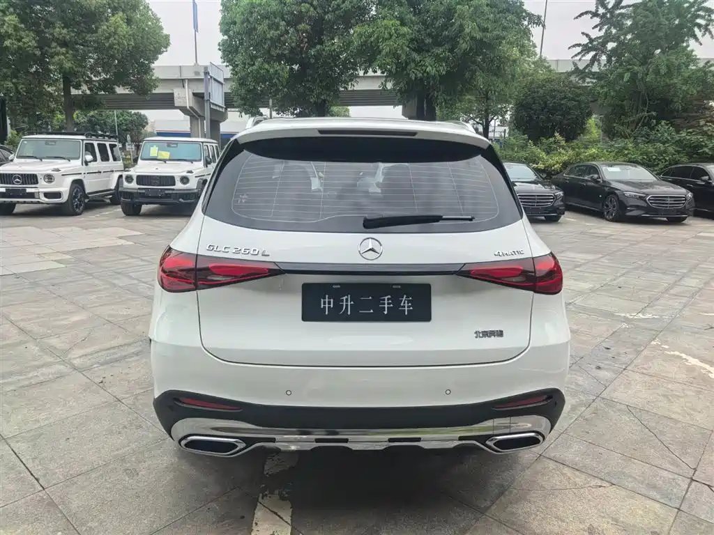 Mercedes-Benz GLC 2024 GLC 260 L 4MATIC Luxury 5-seater фото 6
