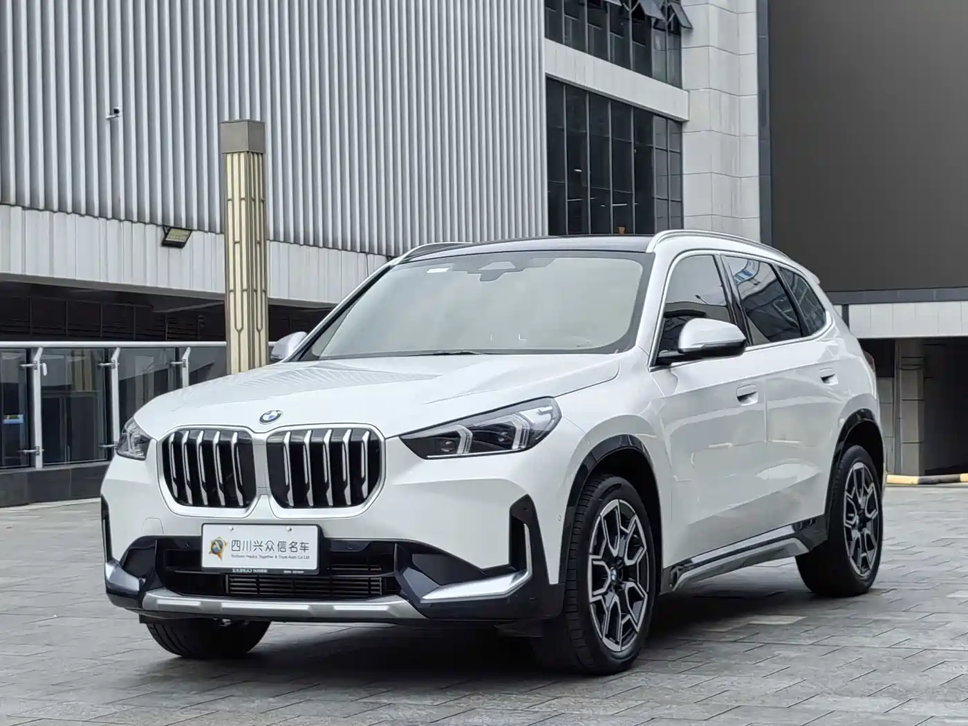 BMW X1 2024 2023 sDrive25Li X Design Package
