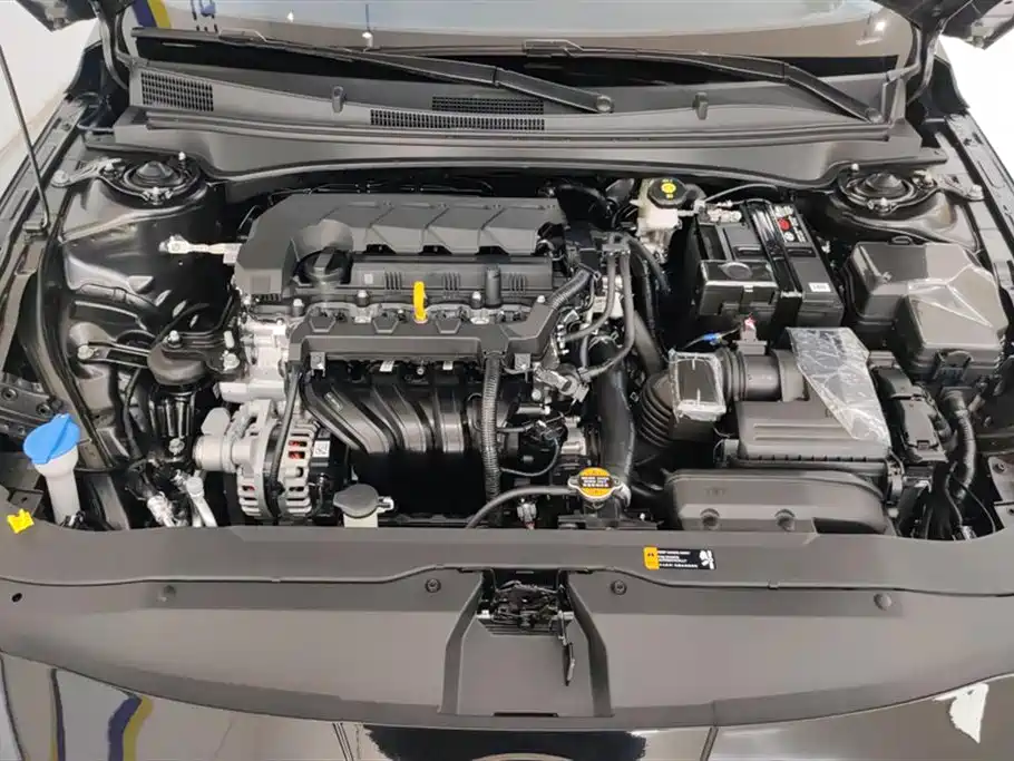 Hyundai Elantra 2023 1.5L CVT GLX Elite Edition фото 10
