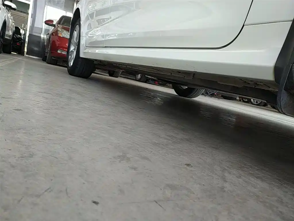 Toyota Corolla 2023 1.8L Smart Hybrid Dual Engine Elite Edition фото 21