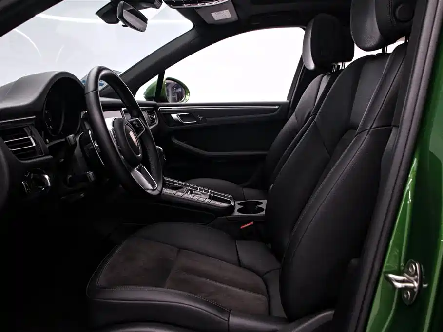 Porsche Macan 2018 Macan 2.0T фото 12