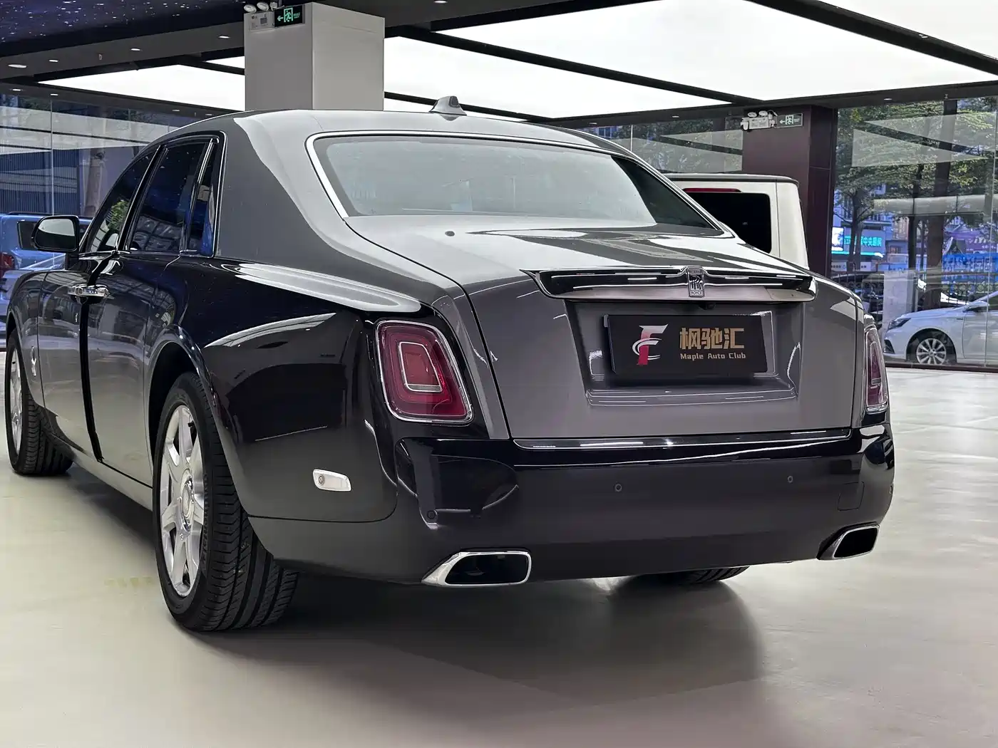 Rolls-Royce Phantom 2018 2018 6.7T Standard Wheelbase Version