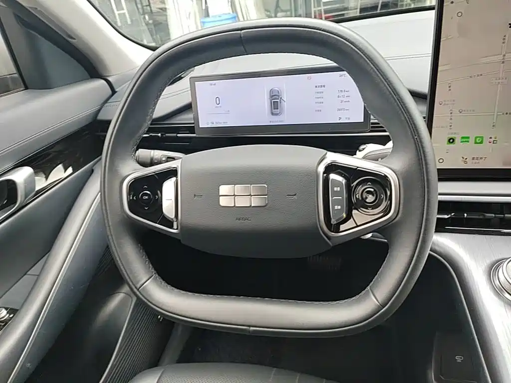 Фото 11 - Geely Galaxy Galaxy E5