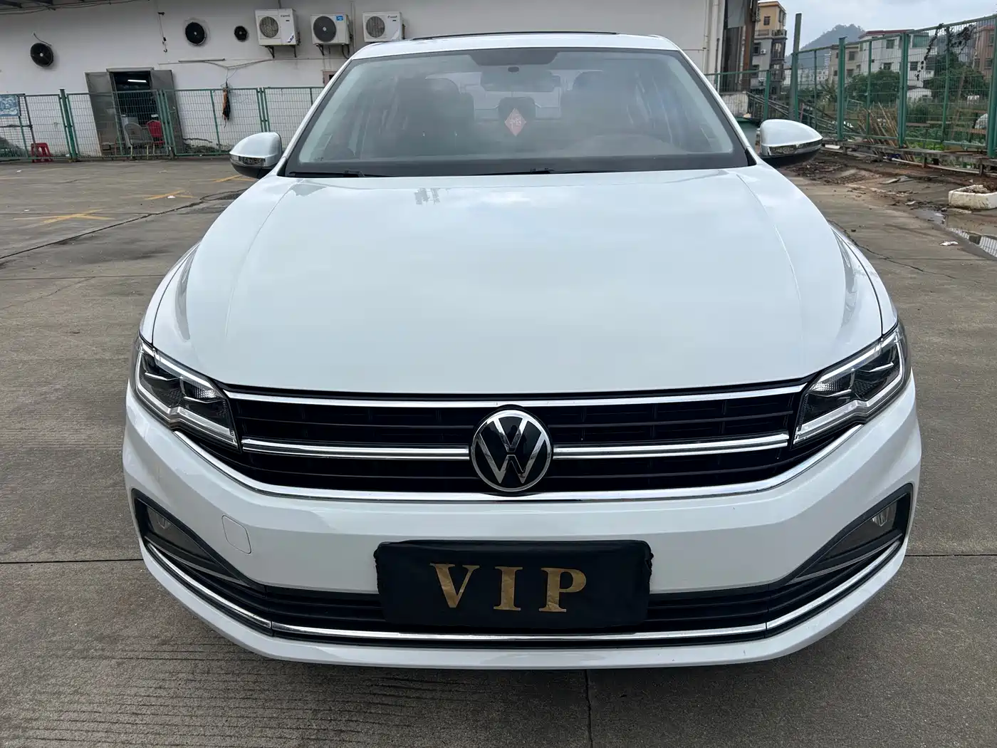 VOLKSWAGEN BORA