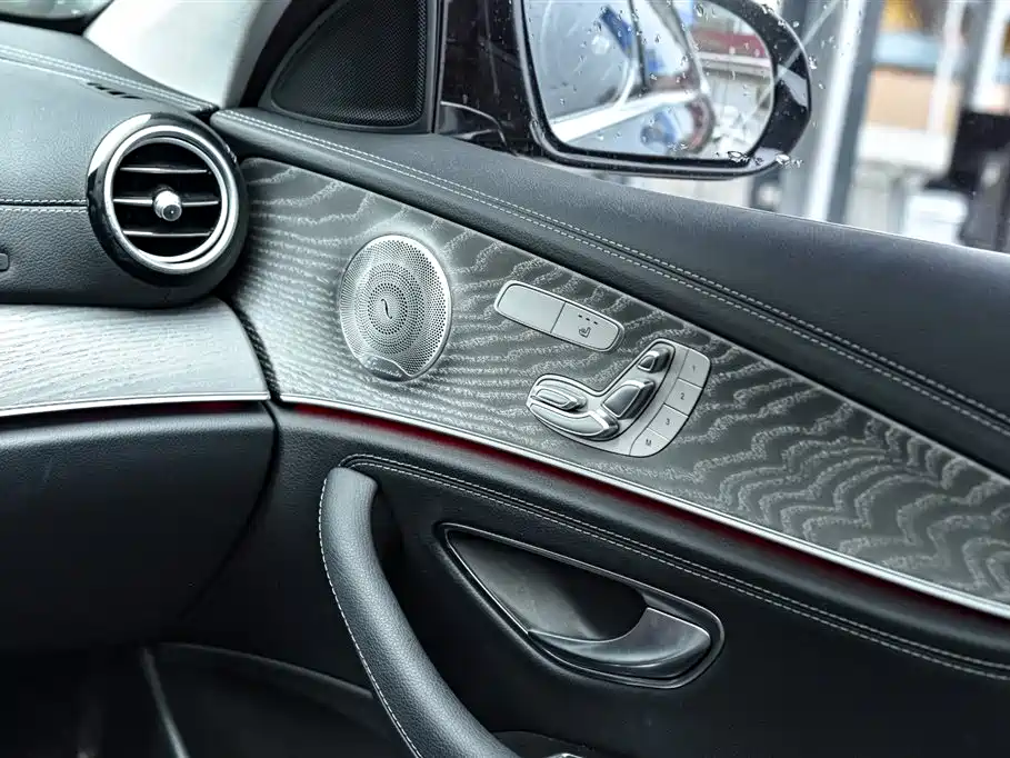 Mercedes-Benz E-Class 2021 E 300 L Sport Luxury Edition фото 22