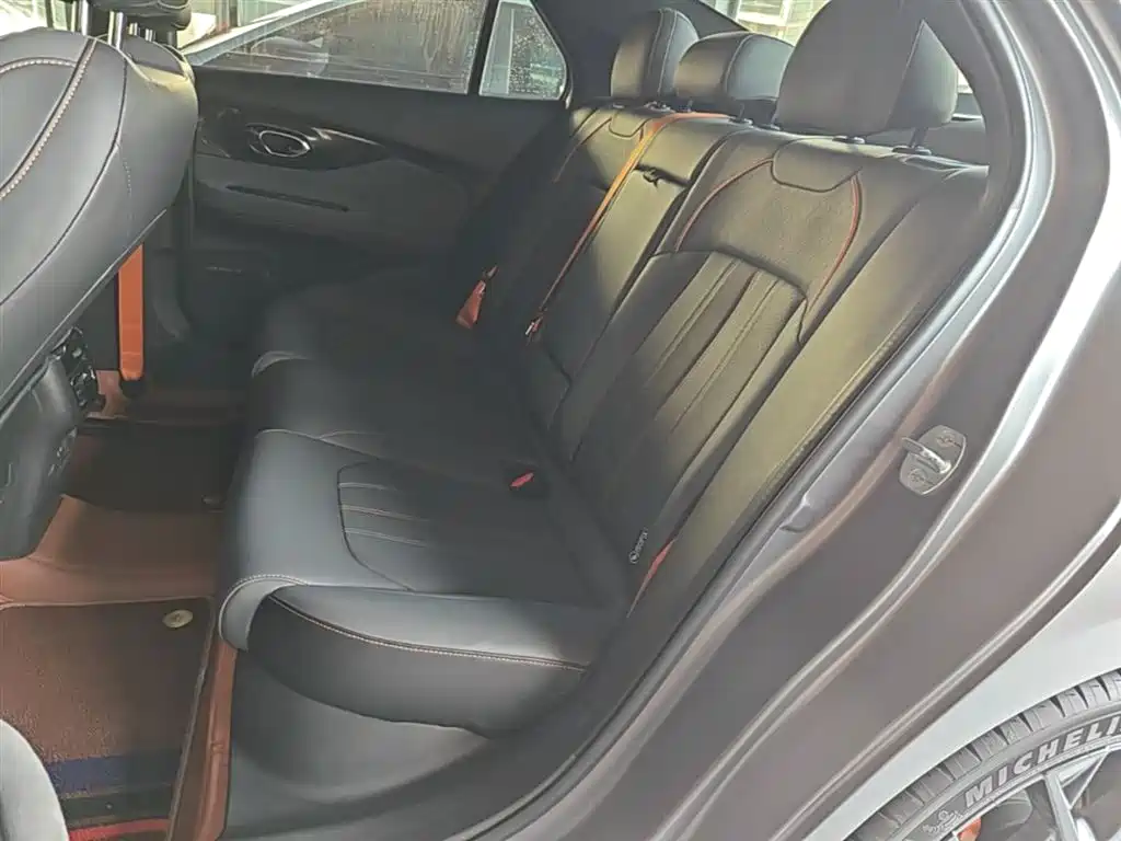 GAC Trumpchi Trumpchi Emkoo 2022 270T DCT J16 R-style Track Edition фото 17