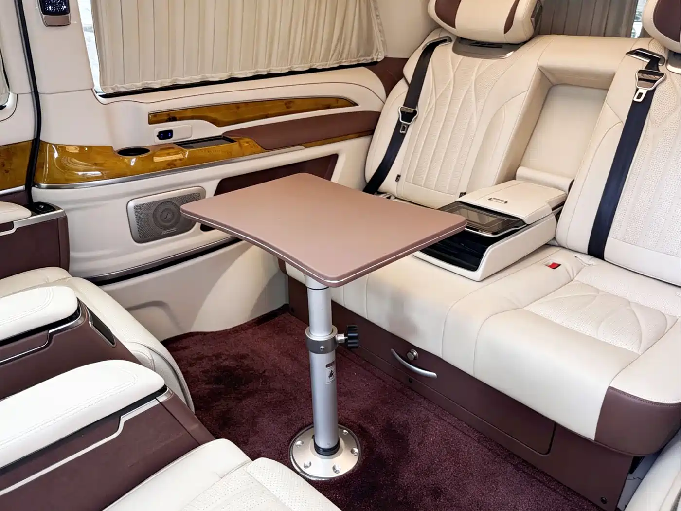 Mercedes-Benz V-Class 2022 V 260 L Long Wheelbase Luxury Edition фото 8