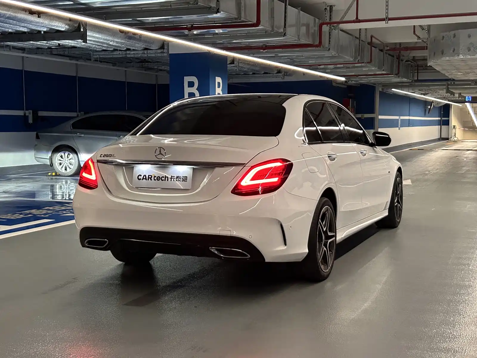 Фото 4 - Mercedes-Benz C-Class