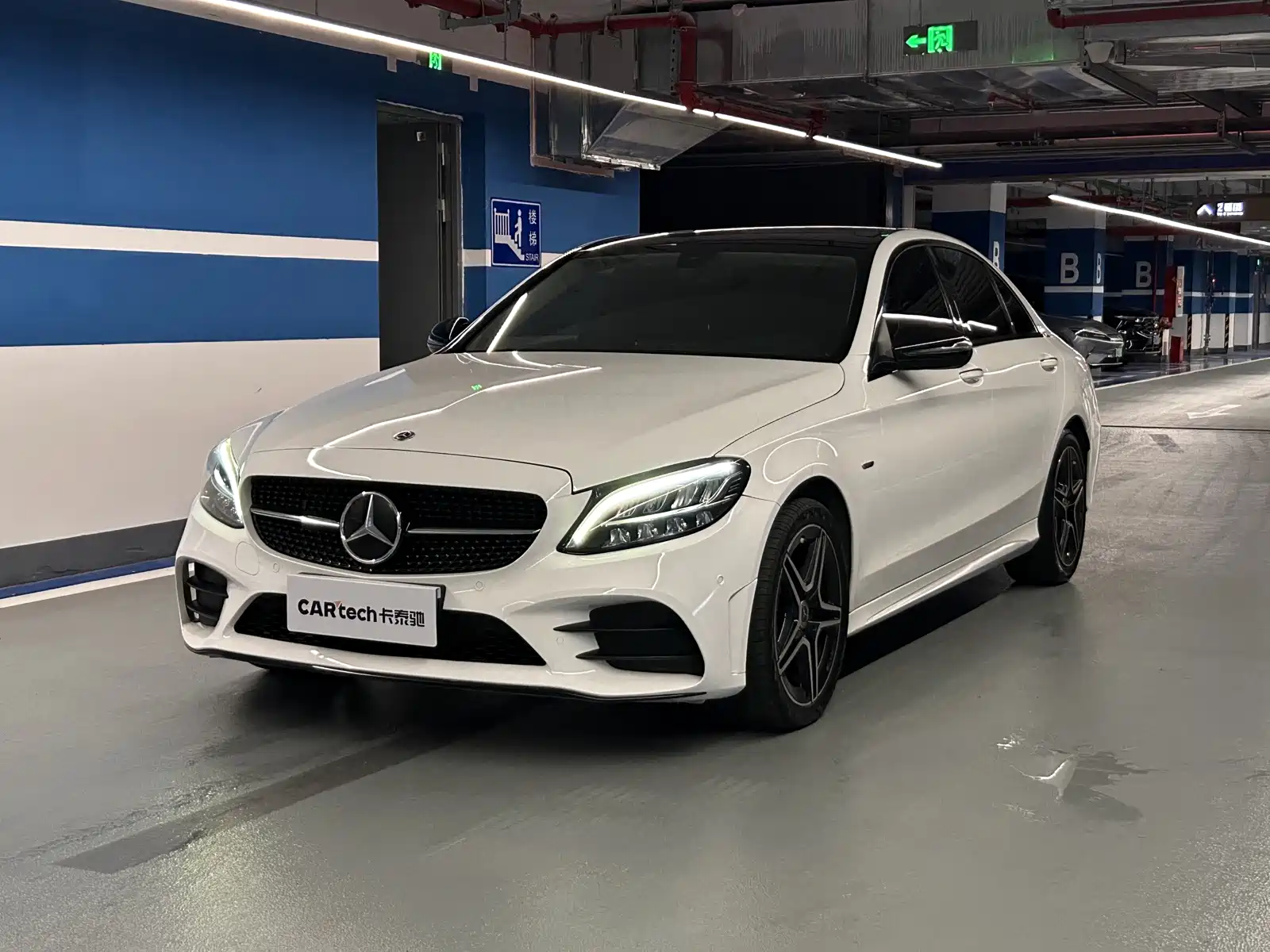 Фото 1 - Mercedes-Benz C-Class