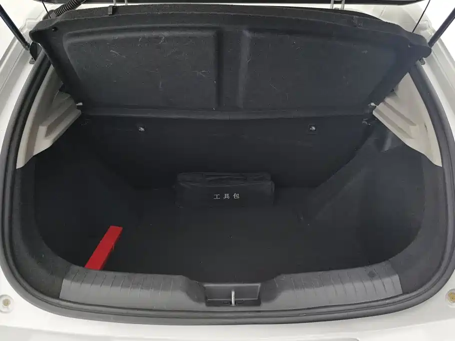 Фото 4 - BYD e2