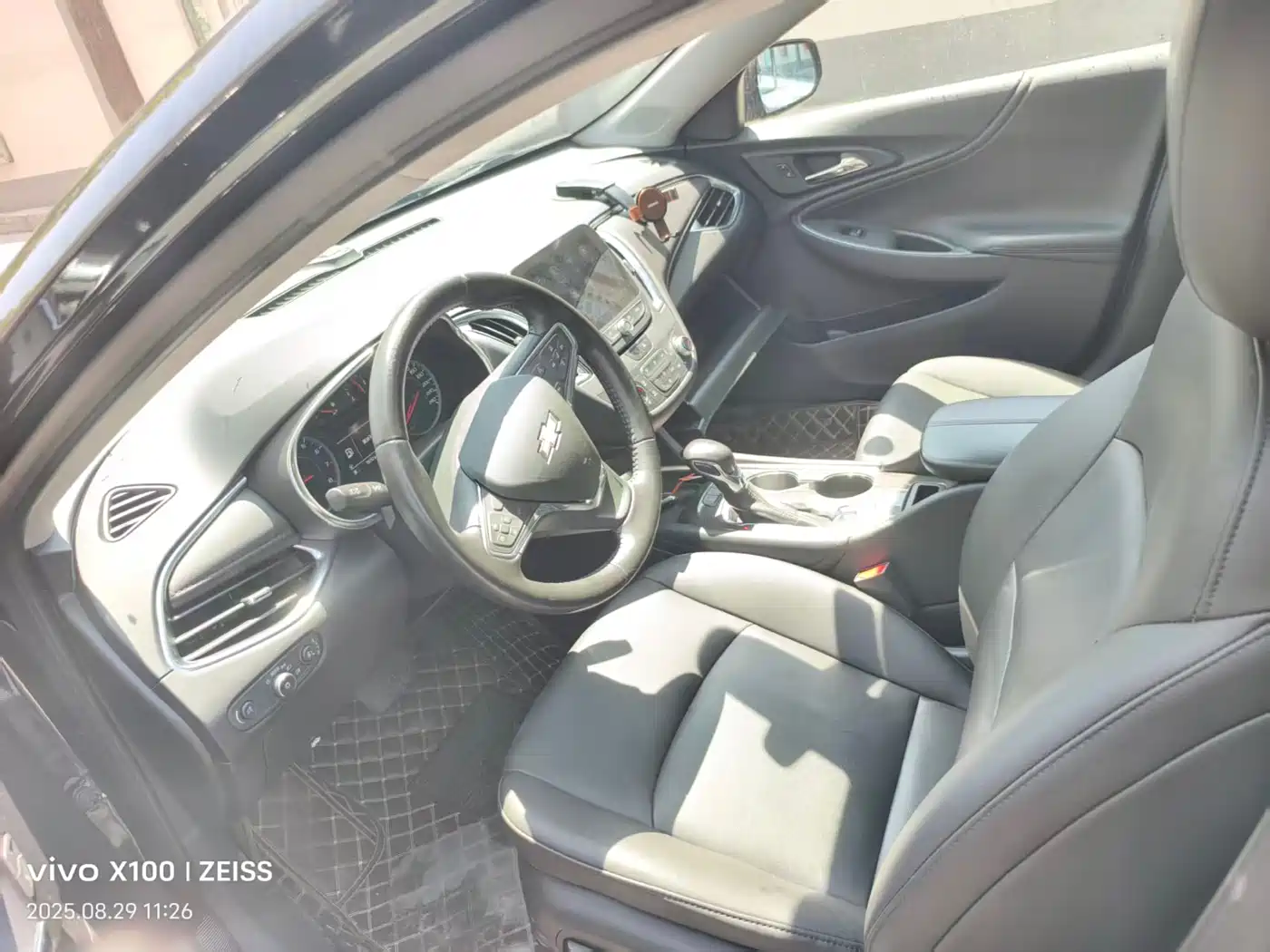 Фото 4 - Chevrolet Malibu XL