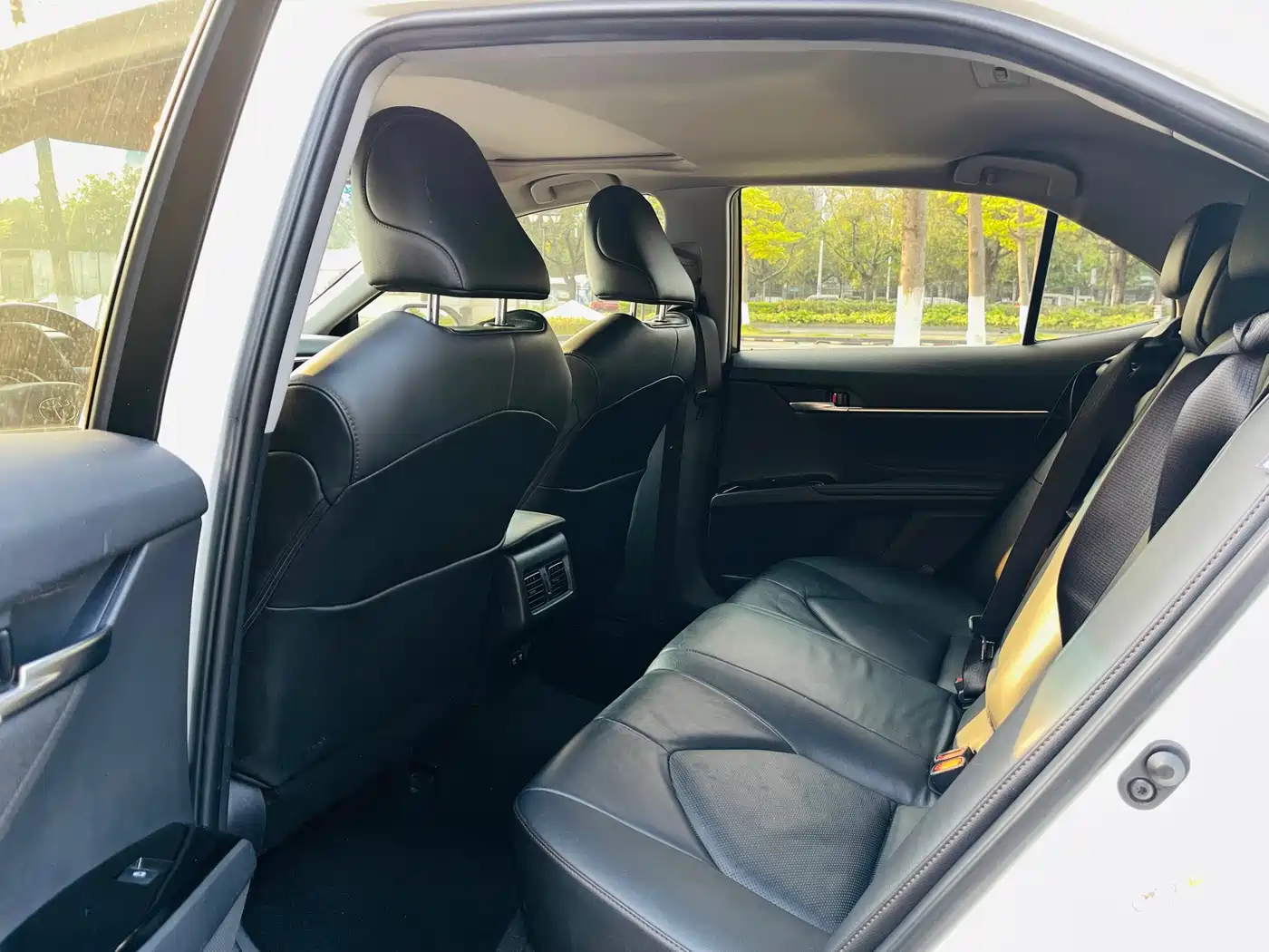 Toyota Camry 2018 2.0G Luxury Edition фото 6