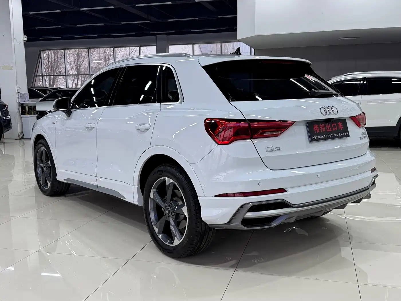 Audi Q3 2022 35 TFSI Fashion Dynamic фото 4
