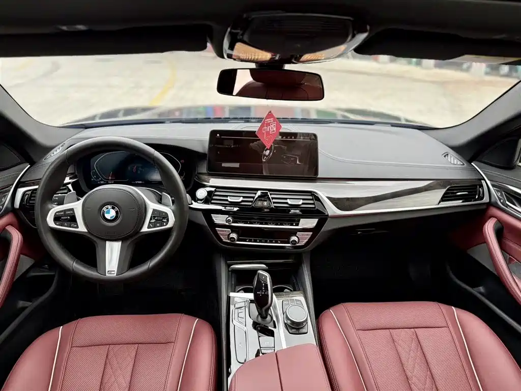 BMW 5 Series 2021 530Li Leading M Sport Package фото 6