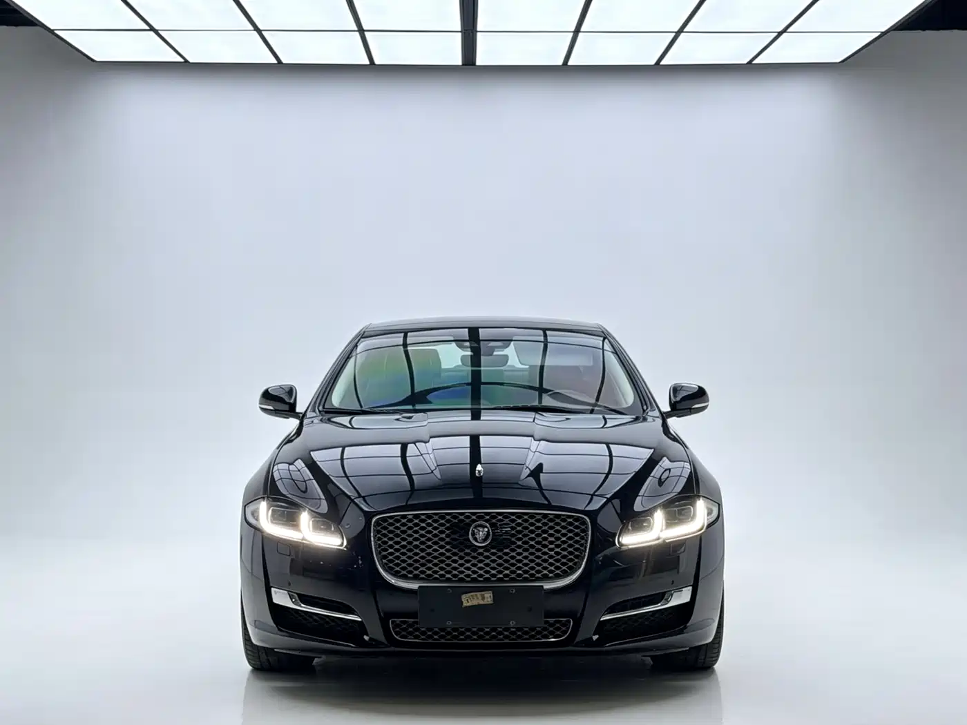 2019 Jaguar XJ