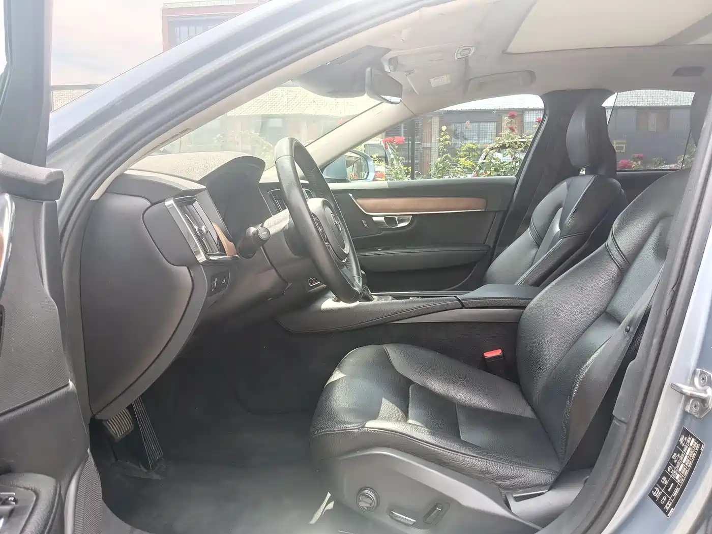 Фото 12 - Volvo S90