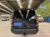 Фото 3 - Land Rover Discovery
