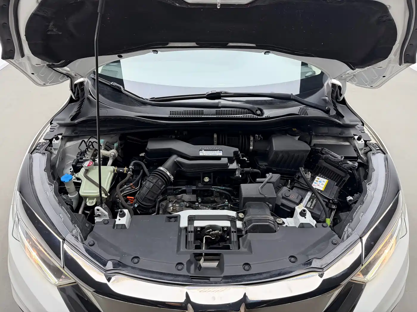 Фото 9 - Honda Vezel
