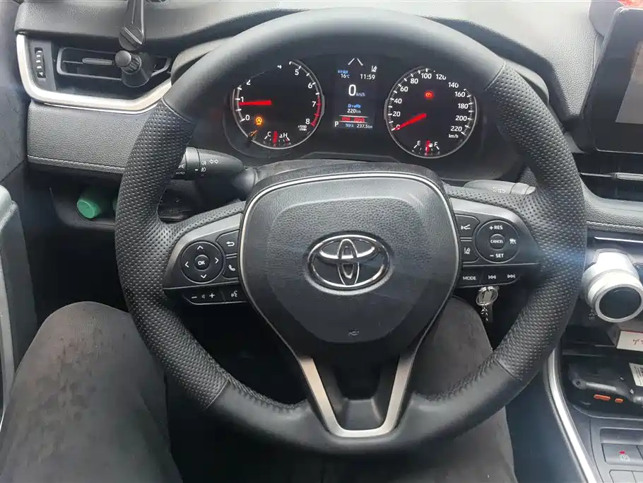 Toyota RAV4 Rongfang 2024 2.0L CVT FWD Urban Edition фото 15