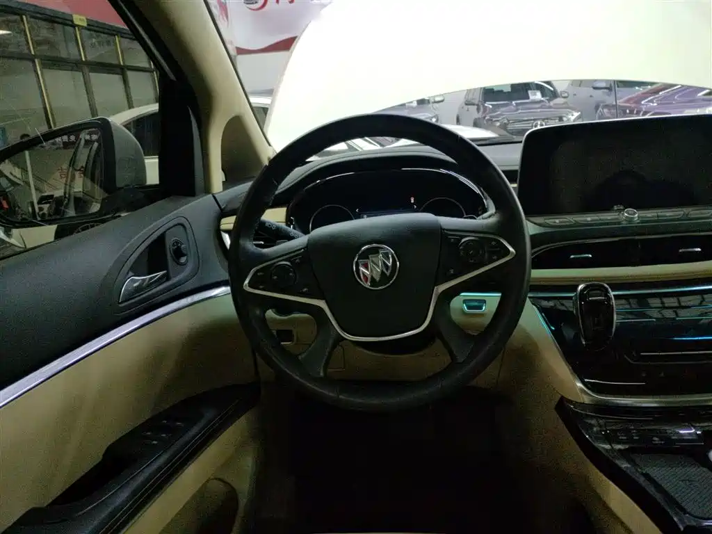 BUICK GL8