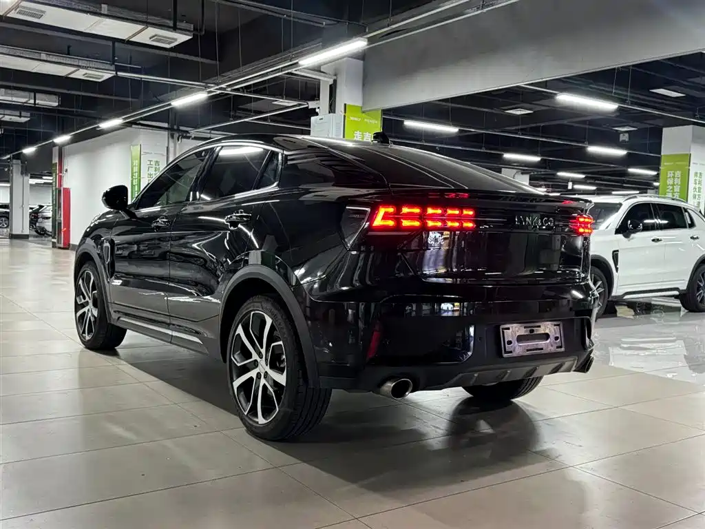 Lynk & Co 05 2020 2.0TD 4WD Halo Edition фото 7