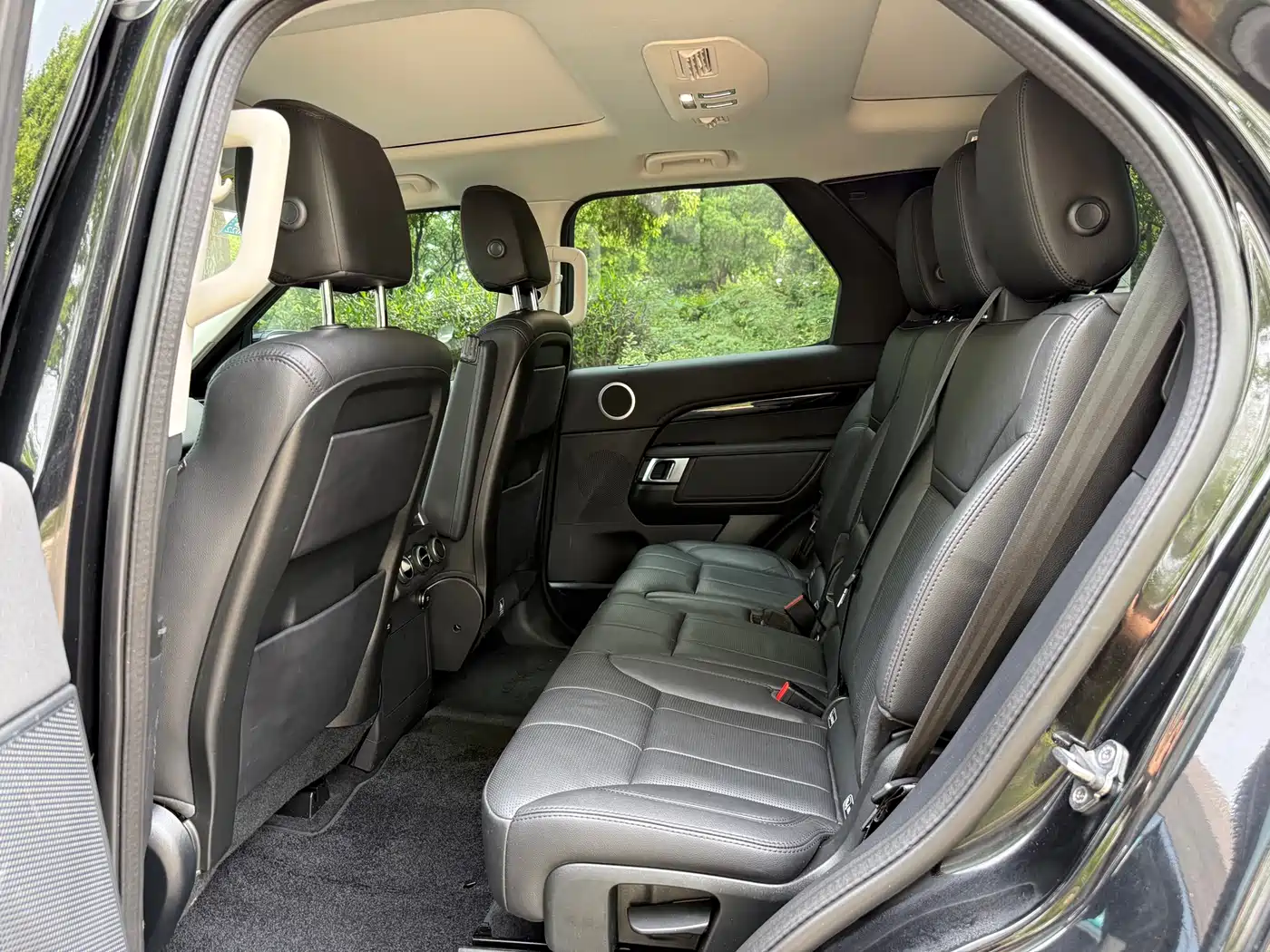 Land Rover Discovery 2020 2.0T SE фото 7
