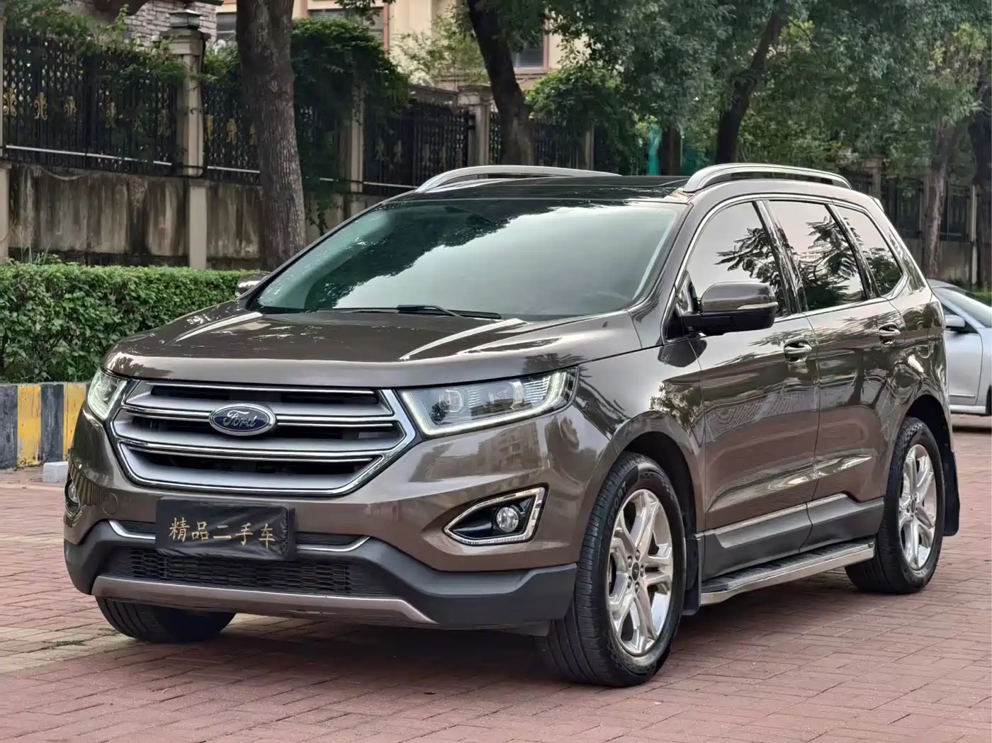 Photo 1 - Ford Edge