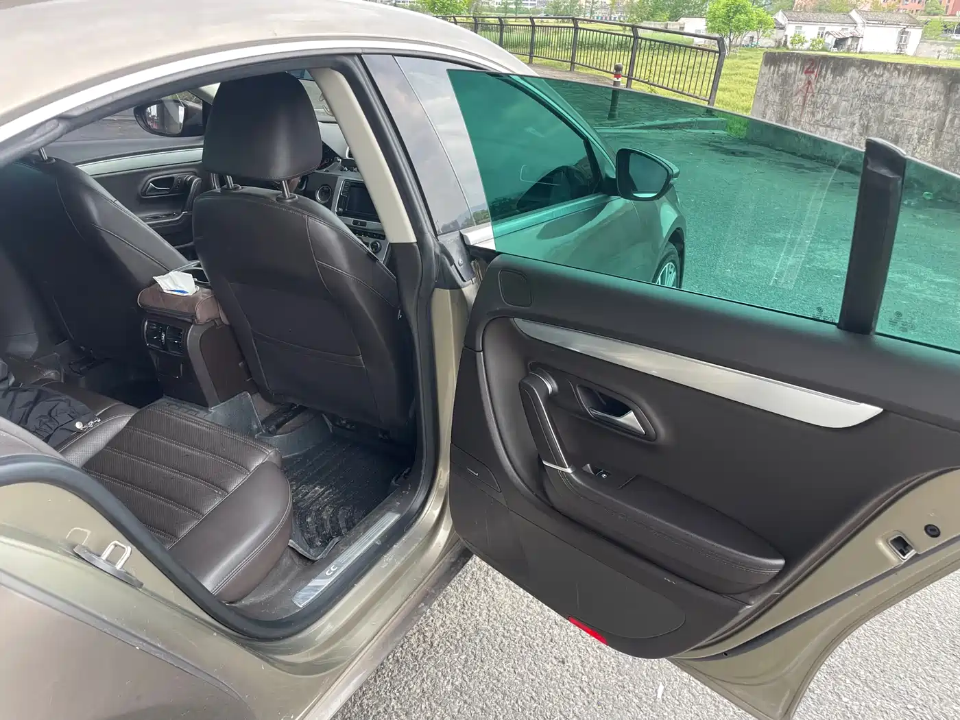 Volkswagen FAW-Volkswagen CC 2016 Model 1.8TSI Luxury фото 12