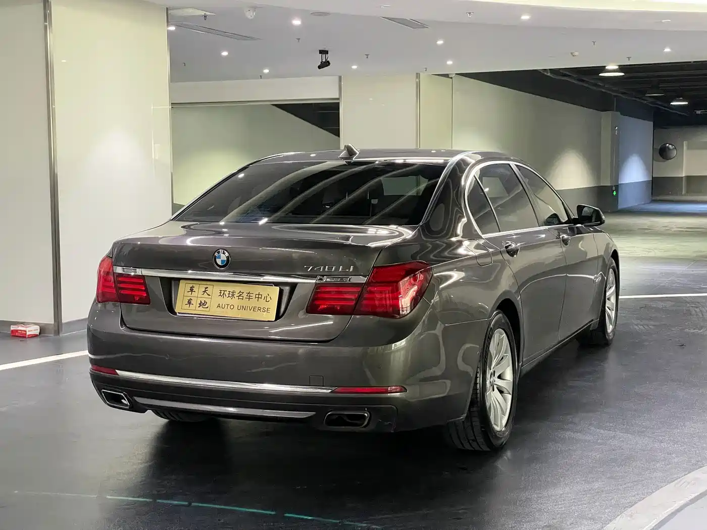BMW 7 Series 2013 Model 740Li Leading фото 4