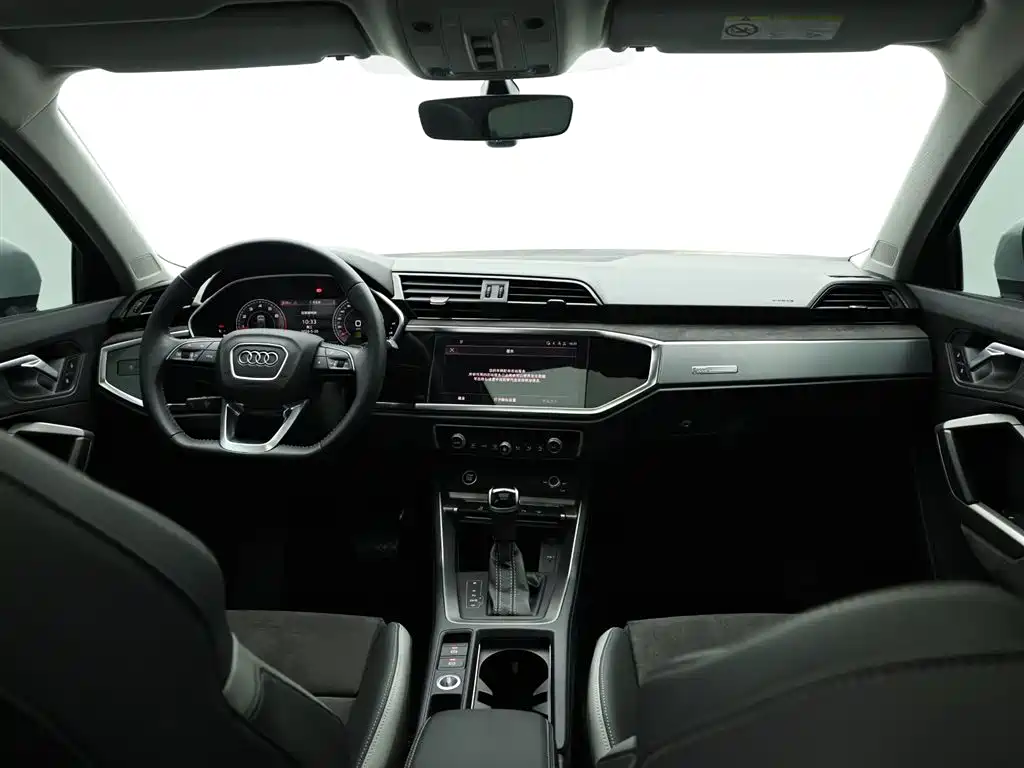 Audi Q3 2022 35 TFSI Fashion Dynamic фото 15